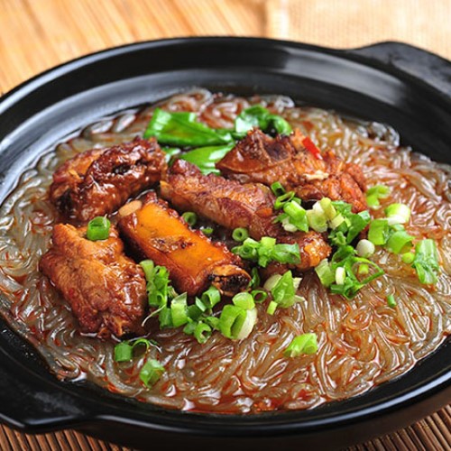 排(pai)骨(gu)粉(fen)絲(si)煲(bao)